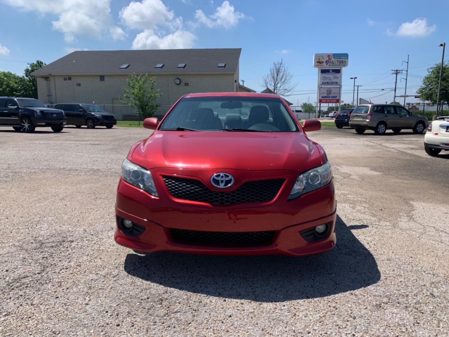 2011 Red /gray Toyota Camry SE (4T1BF3EK4BU) with an 2.5L L4 DOHC 16V engine, AUTOMATIC transmission, located at 1830 North Belt Line Road, Irving, TX, 75061, (469) 524-0199, 32.834373, -96.993584 - Photo#1